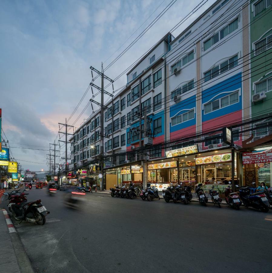 Baan Thai Beach Side Residence Patong Buitenkant foto