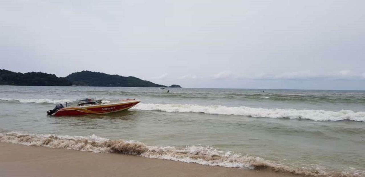 Baan Thai Beach Side Residence Patong Buitenkant foto